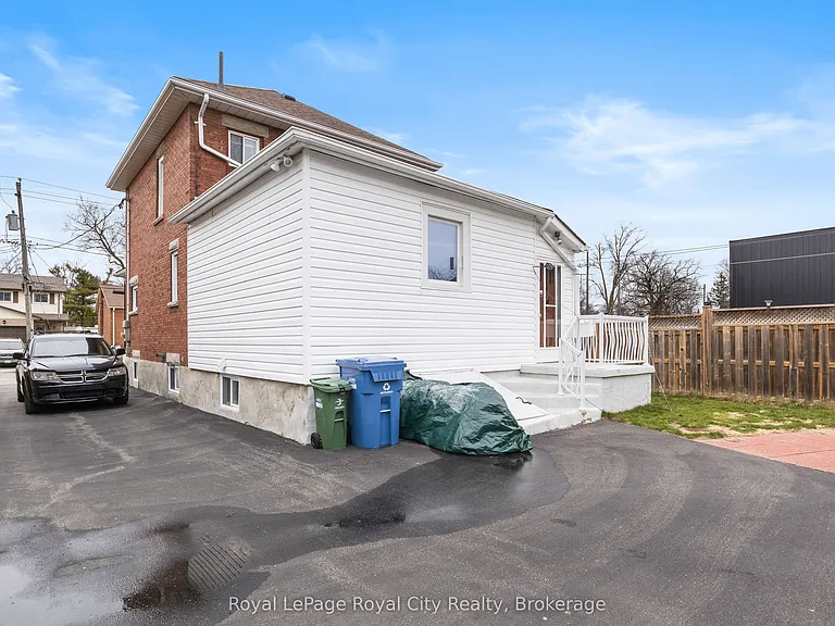 20 Crimea St — Photo 17