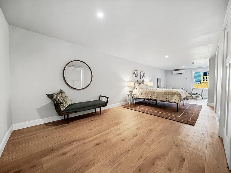 67 Brentwood St — Photo 3