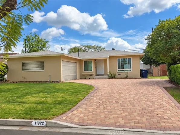 11922 Bluefield Ave, La Mirada, CA 90638