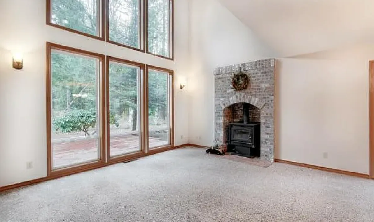 4 bed, 2296 sqft, $3,500 — Photo 4