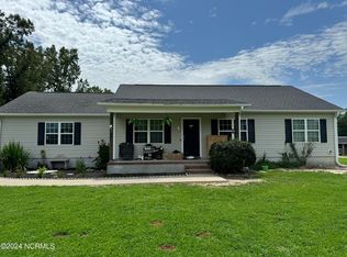 237 Core Rd, Richlands, NC 28574