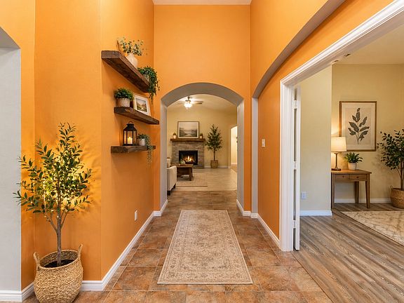 4th image of 672 Channel Ridge Dr