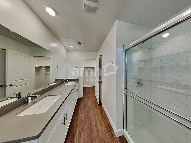 6191 Calle Bilboa — Photo 14