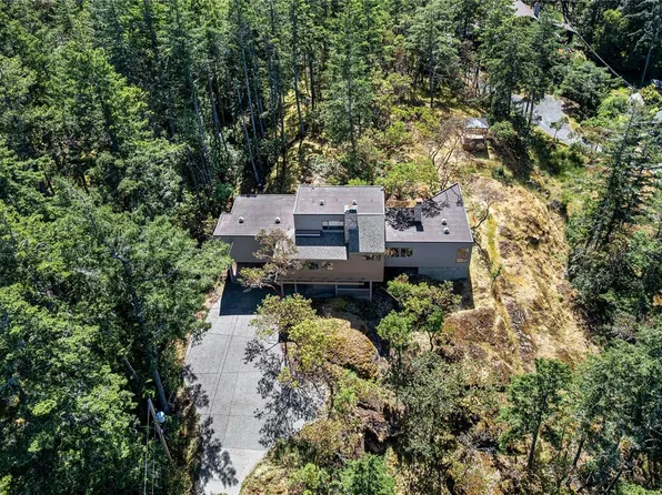 260 Moss Hill Pl, Metchosin, BC V9C 3Z2
