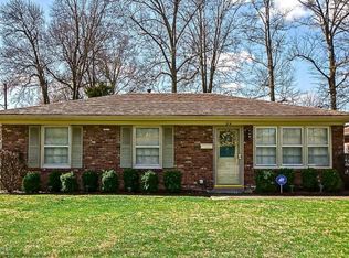 214 Mackie Ln, Louisville, KY 40214