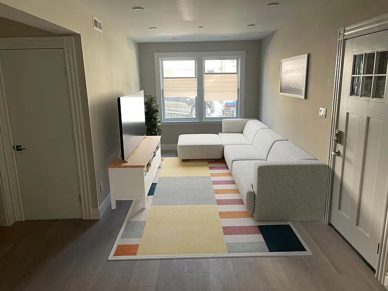 1062 Sanchez St #B — Photo 1