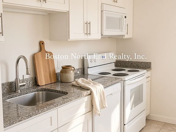5th image of 190 North St #12
