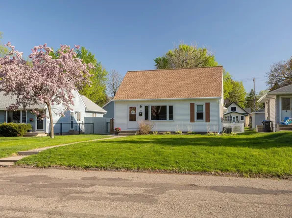 2696 18th Ave E, North Saint Paul, MN 55109