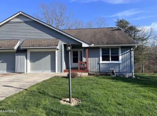 190 River Run Dr, Crossville, TN 38555