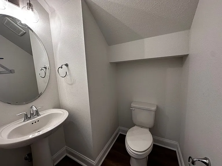 2918 Fontana St — Photo 5