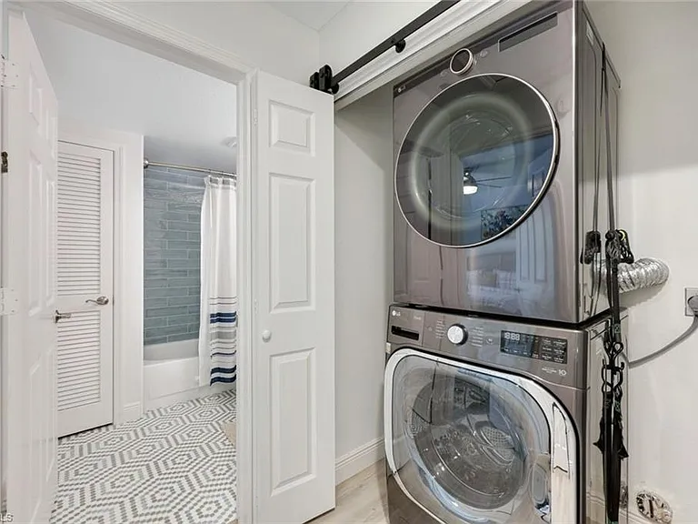 824 Tanbark Dr #204 — Photo 15