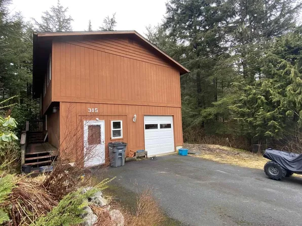 315 Wachusetts St, Sitka, AK 99835