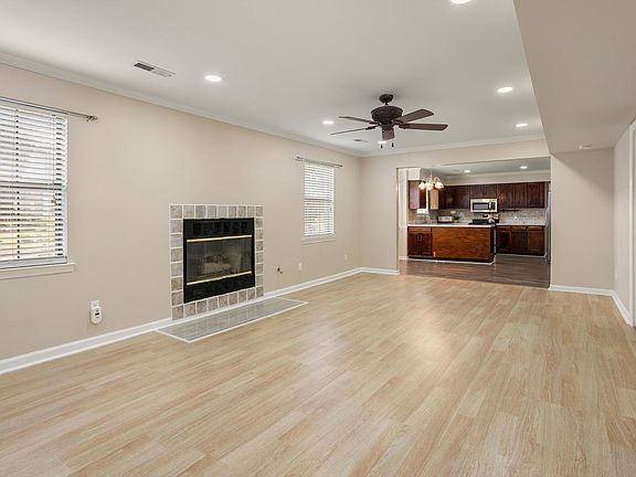 5th image of 6599 Hickory Meadow Dr