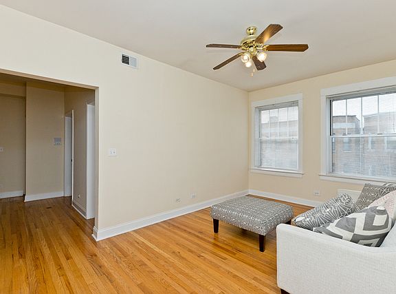 2nd image of 2947 N Broadway St #3