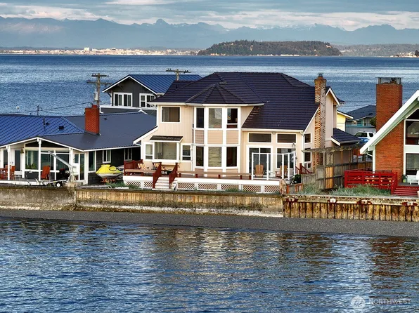2267 Eastpoint Drive, Langley, WA 98260