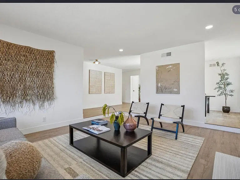 411 Beach Ave — Photo 5
