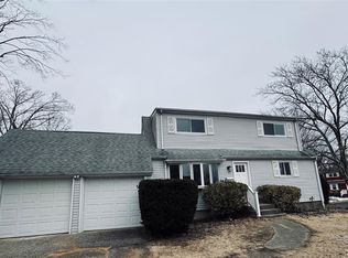 3 Vine Court, Centereach, NY 11720