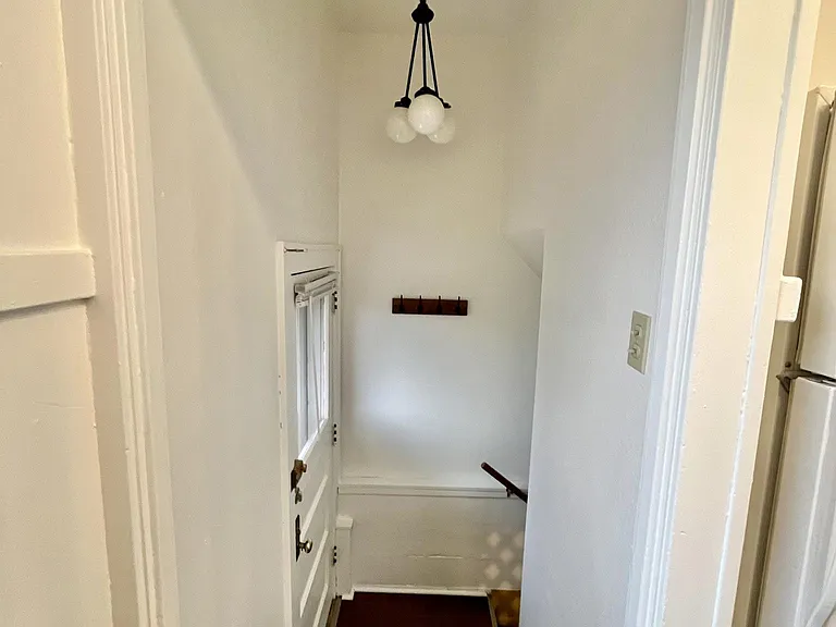 1319 E Lake Ave — Photo 15