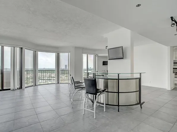 3350 McCue Rd APT 2203, Houston, TX 77056