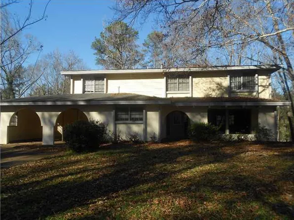 495 Westcott Dr, Wetumpka, AL 36093