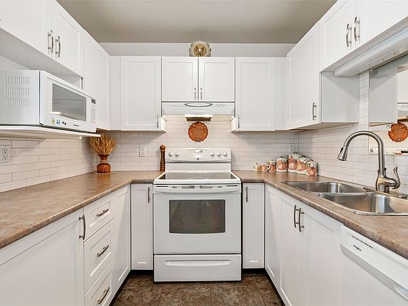 4th image of 2600 Ferguson Rd #24