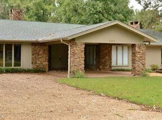 209 University Dr, Jonesboro, AR 72405