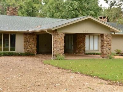 209 University Dr, Jonesboro, AR, 72405