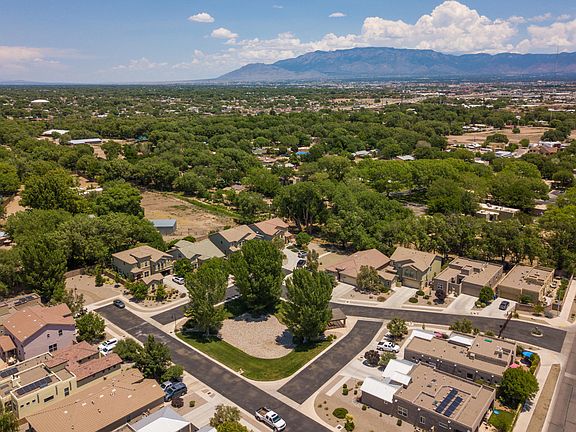 2nd image of 624 Bosque Verde Ln NW