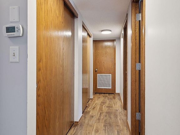 5th image of 121 Washington Ave S APT 302