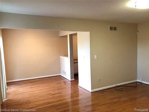 5th image of 1822 Brentwood Dr #529