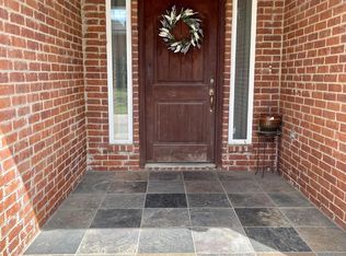 335 Hampton Ct, Longview, TX 75605