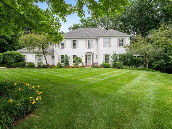 51310 Hidden Pines Ct, Granger, IN 46530