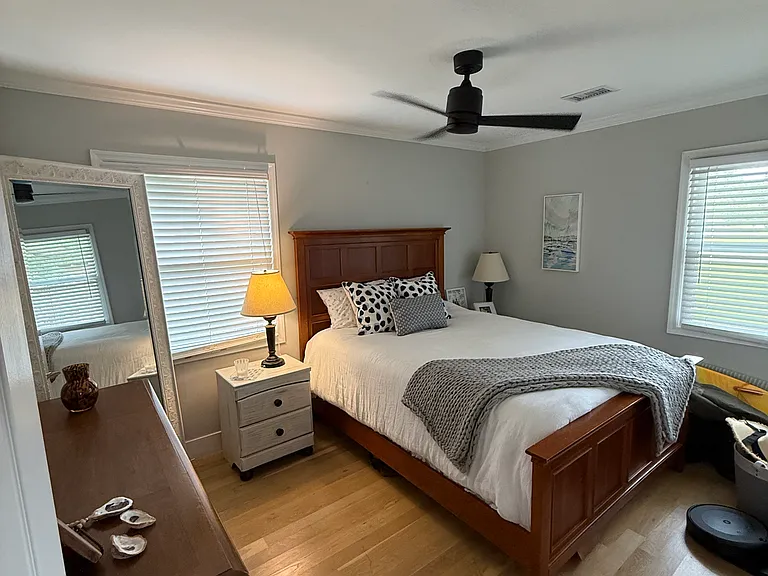 1003 Bradford Ave — Photo 10