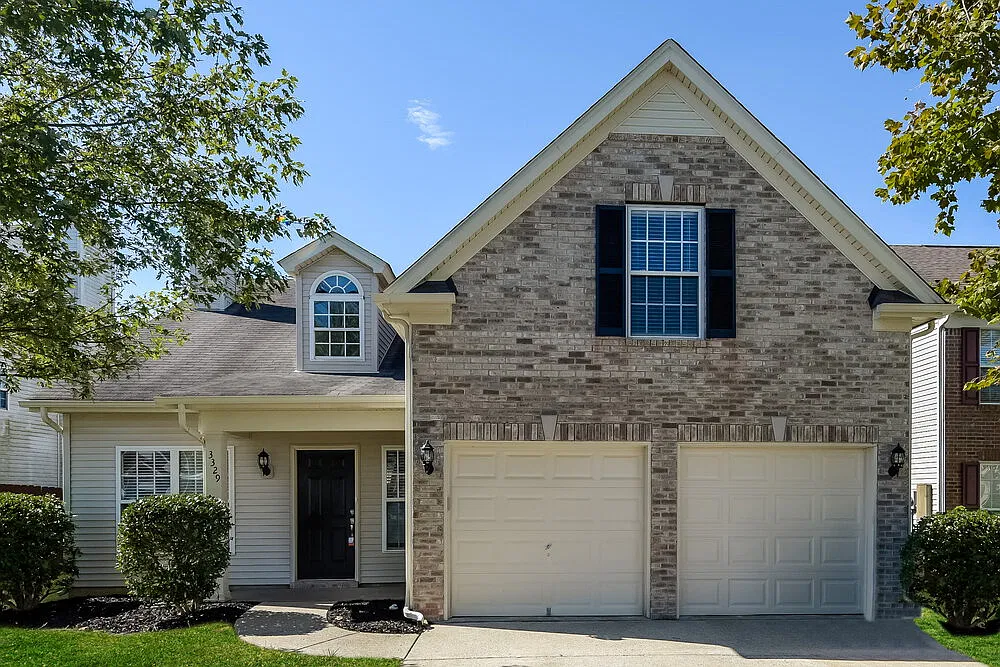 3 bed, 2.0 bath, 1597 sqft, $2,335 — Photo 1