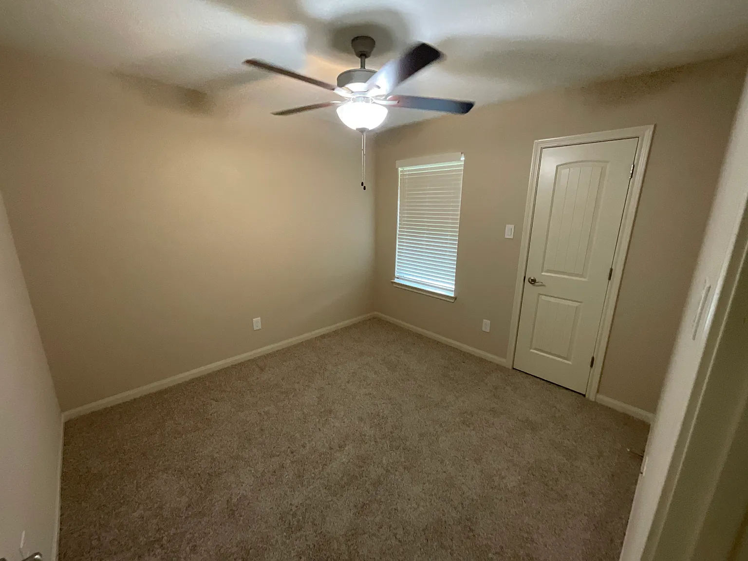 3 bed, 1518 sqft, $1,750 — Photo 1