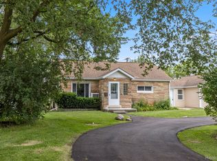 5658 Cardwell St, Garden City, MI