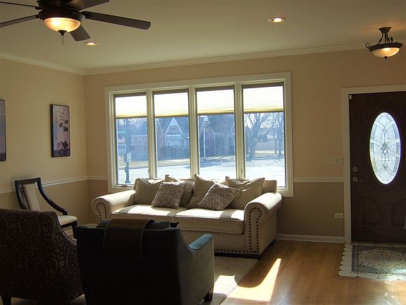 4th image of 7606 W Forest Preserve Ave