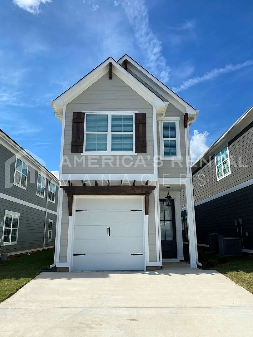 Home for Rent in Calera, AL!! — Photo 1