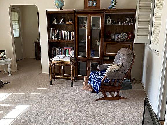 3rd image of 936D Thornhill Ct