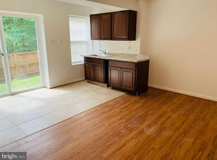 3565 Eagle Ridge Dr, Woodbridge, VA 22191