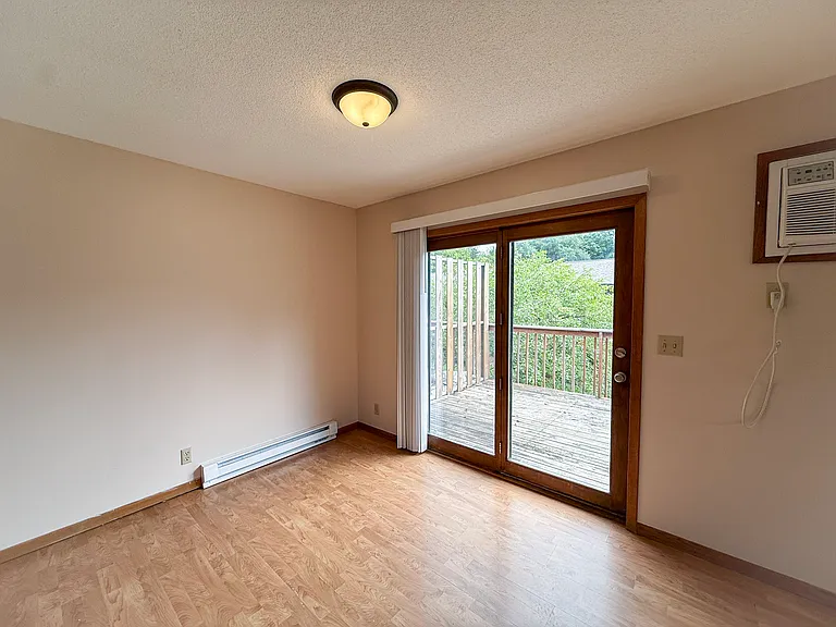 622 Saxonwood Rd — Photo 3