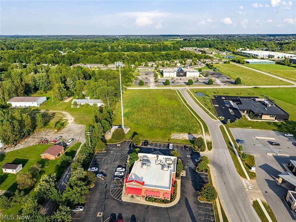 1st image of 2 Emerald Pkwy