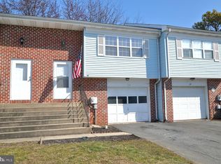 140 Pickwick Pl, Millersville, PA 17551