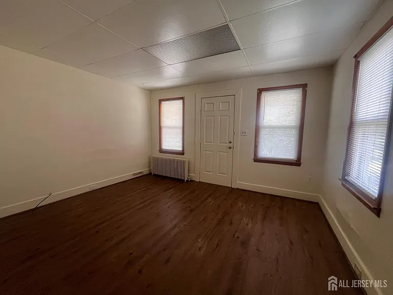 578 Main St — Photo 7