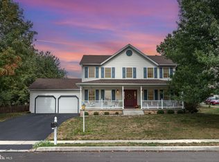 5738 Cloverdale Rd, Harrisburg, PA 17112