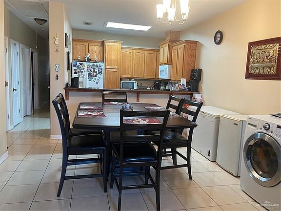 4th image of 3143 Scotland Dr