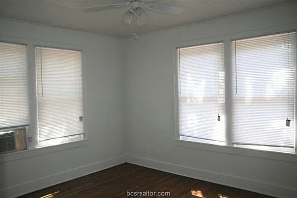 814 Banks Ave — Photo 6