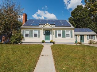 39 Cooke St, Greenfield, MA 01301