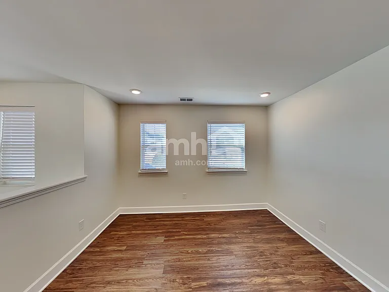 4501 Tarpon Dr — Photo 14