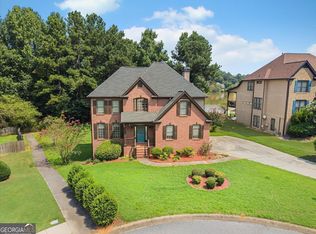 225 S Shore Ter, Fayetteville, GA 30214